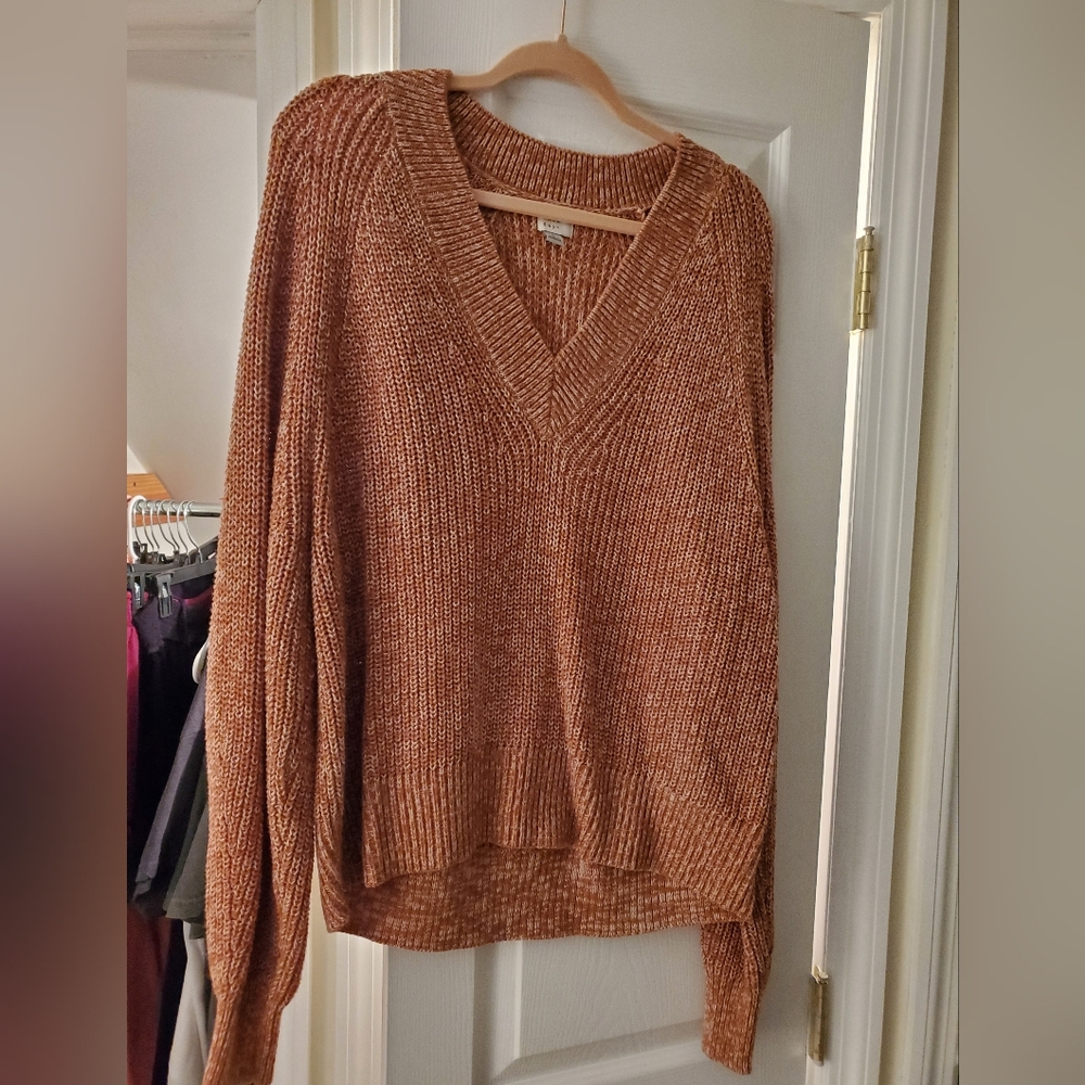 New large v neck sweater